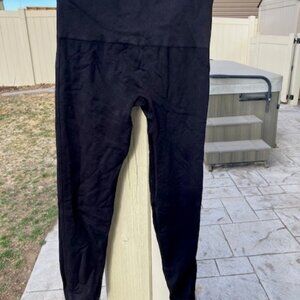 Spanx Look At Me Now seamless leggings - size large